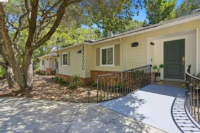 4500 Oak Hill Rd, Oakland, CA 94605 - Photo 4