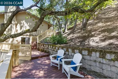 50 Altarinda Dr, Orinda, CA 94563 - Photo 52