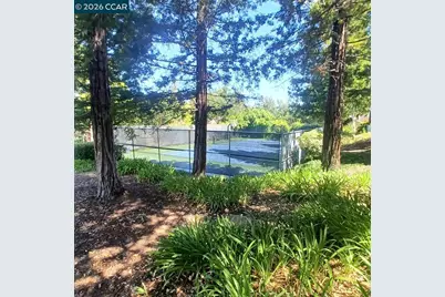 280 Scottsdale Rd, Pleasant Hill, CA 94523 - Photo 8