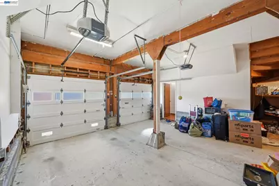 438 Leland Ave, San Francisco, CA 94134 - Photo 36