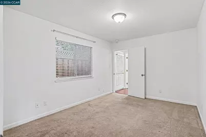 1360 Grove Way, Concord, CA 94518 - Photo 32
