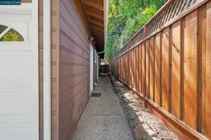 1360 Grove Way, Concord, CA 94518 - Photo 36