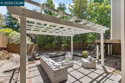 234 Hillcrest Ln, Pleasant Hill, CA 94523 - Photo 30