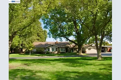 200 Greenwich Ln, Modesto, CA 95350 - Photo 1