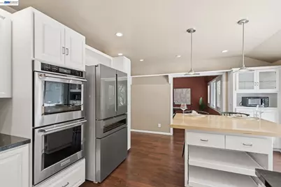 200 Greenwich Ln, Modesto, CA 95350 - Photo 20