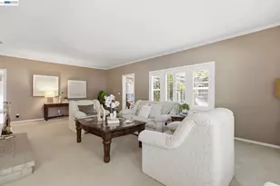 200 Greenwich Ln, Modesto, CA 95350 - Photo 10