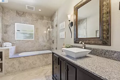 200 Greenwich Ln, Modesto, CA 95350 - Photo 36