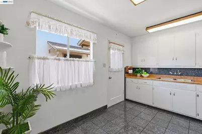 3838 Monterey Blvd., San Leandro, CA 94578 - Photo 12