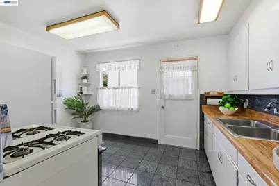 3838 Monterey Blvd., San Leandro, CA 94578 - Photo 14