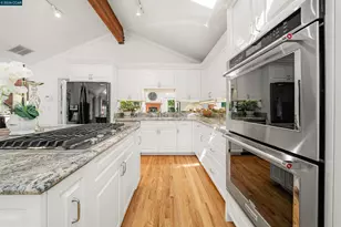 31 Elliot Dr, Pleasant Hill, CA 94523 - Photo 36