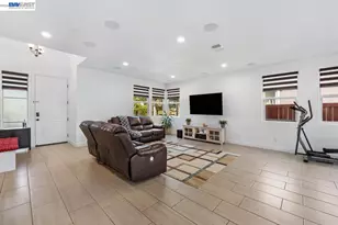 232 Ramsey Dr, Mountain House, CA 95391 - Photo 18