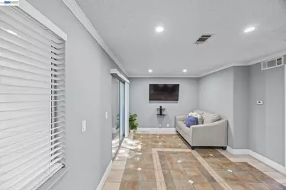 29627 Desert Oak Ct #26, Hayward, CA 94544 - Photo 2