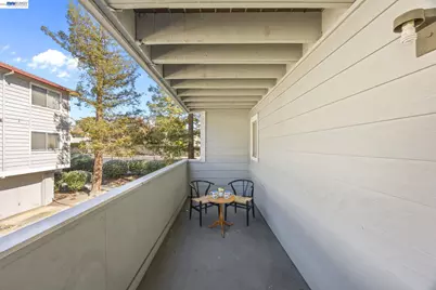 29627 Desert Oak Ct #26, Hayward, CA 94544 - Photo 22