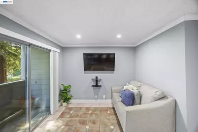 29627 Desert Oak Ct #26, Hayward, CA 94544 - Photo 8