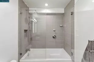 286 Parnassus Ave, San Francisco, CA 94117 - Photo 24