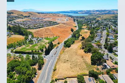 1025 Columbus Pkwy, Vallejo, CA 94591 - Photo 10