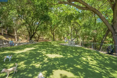 1549 Oakmont #3, Walnut Creek, CA 94595 - Photo 24