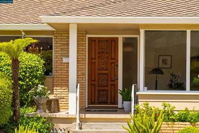 16985 Lamont Ct, Castro Valley, CA 94546 - Photo 2