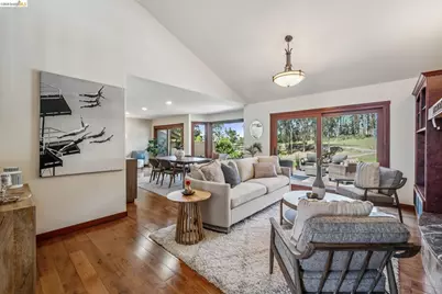 2206 Pinehurst Court, El Cerrito, CA 94530 - Photo 6