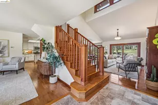 2206 Pinehurst Ct, El Cerrito, CA 94530 - Photo 4