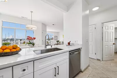 807 Commodore Drive, Richmond, CA 94804 - Photo 28
