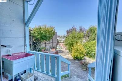 150 Cambridge St, San Francisco, CA 94134 - Photo 22