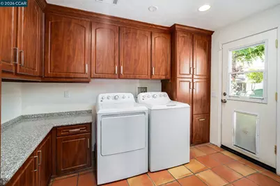 7151 Johnston Rd, Pleasanton, CA 94588 - Photo 32
