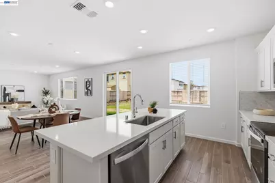2261 Hewins Street, Manteca, CA 95337 - Photo 8