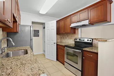 1505 Kirker Pass Rd #214, Concord, CA 94521 - Photo 16