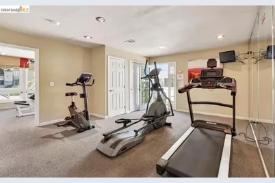 1505 Kirker Pass Rd #214, Concord, CA 94521 - Photo 6