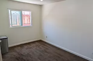 1086 66th St, Oakland, CA 94608 - Photo 28