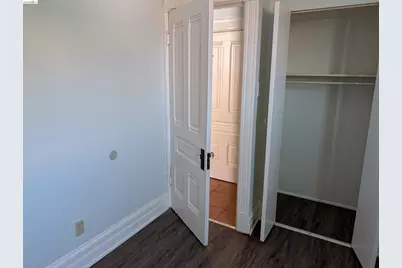 1086 66th St, Oakland, CA 94608 - Photo 24