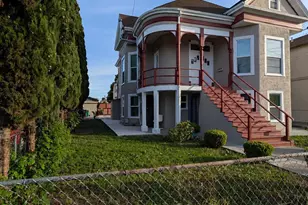 1086 66th St, Oakland, CA 94608 - Photo 2