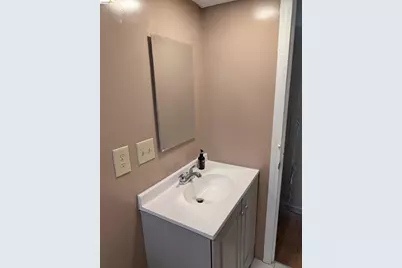 1086 66th St, Oakland, CA 94608 - Photo 26