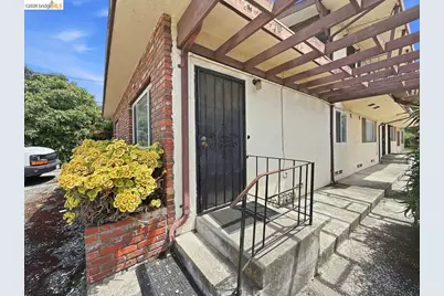 933 41st St, Oakland, CA 94608 - Photo 4