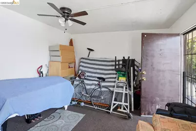 933 41st St, Oakland, CA 94608 - Photo 34