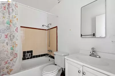 933 41st St, Oakland, CA 94608 - Photo 54