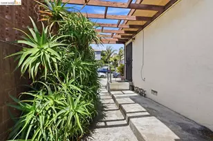 933 41st St, Oakland, CA 94608 - Photo 58