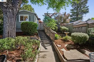 2452 Potomac St, Oakland, CA 94602 - Photo 34