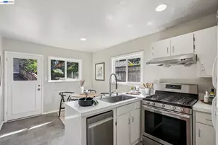 2452 Potomac St, Oakland, CA 94602 - Photo 18