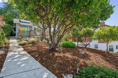 2452 Potomac St, Oakland, CA 94602 - Photo 48