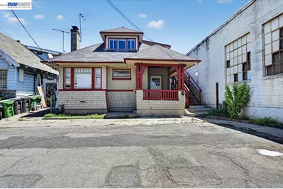 950 Loomis Ct, Oakland, CA 94606 - Photo 2