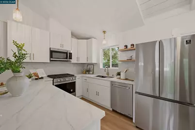 2321 Sunshine Dr, Concord, CA 94520 - Photo 8