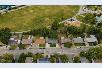 2321 Sunshine Dr, Concord, CA 94520 - Photo 24