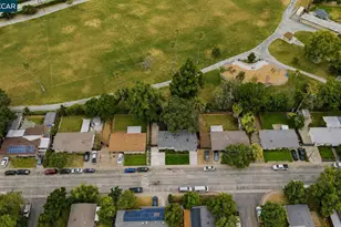 2321 Sunshine Dr, Concord, CA 94520 - Photo 24