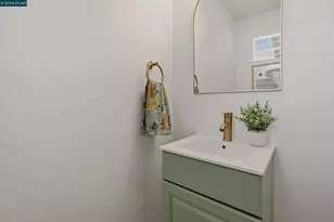 2321 Sunshine Dr, Concord, CA 94520 - Photo 16