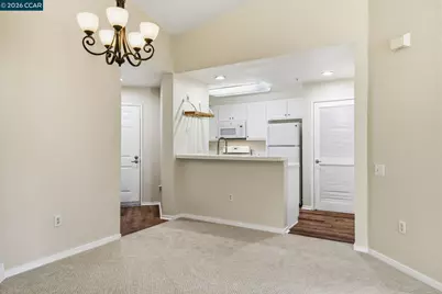 260 Caldecott Ln #307, Oakland, CA 94618 - Photo 18