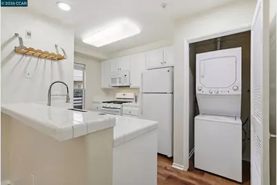 260 Caldecott Ln #307, Oakland, CA 94618 - Photo 20