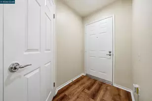 260 Caldecott Ln, Oakland, CA 94618 - Photo 8