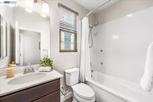 2707 Hollingbury Common, Livermore, CA 94550 - Photo 32